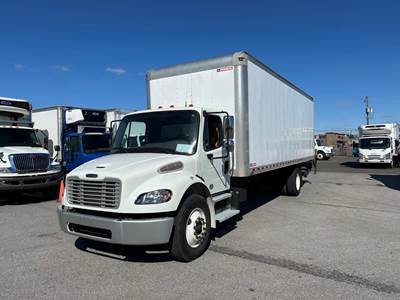 Freightliner M2 106 26 ft Box Truck - 240HP, 9 Speed Automatic, Roll up Door, Liftgate