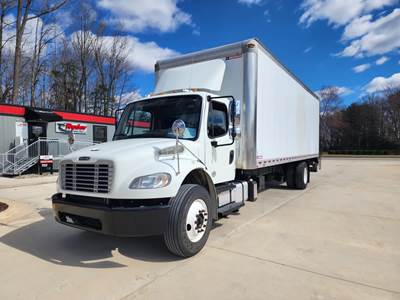 Freightliner M2 106 26 ft Box Truck - 280HP, 6 Speed Automatic, Roll up Door, Liftgate