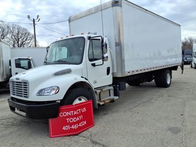 Freightliner M2 106 24 ft Box Truck - 240HP, 6 Speed Automatic, Roll up Door, Liftgate