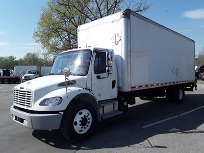 Freightliner M2 106 26 ft Box Truck - 260HP, 6 Speed Automatic, Roll up Door, Liftgate