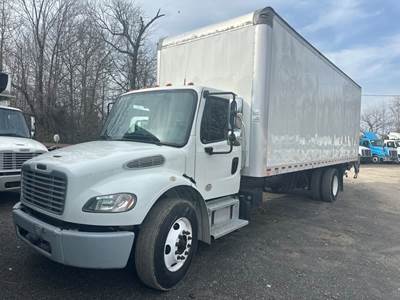 Freightliner M2 106 26 ft Box Truck - 240HP, 9 Speed Automatic, Roll up Door, Liftgate