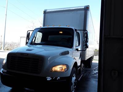 Freightliner M2 106 26 ft Box Truck - 240HP, 9 Speed Automatic, Roll up Door, Liftgate
