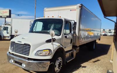 Freightliner M2 106 26 ft Box Truck - 240HP, 6 Speed Automatic, Roll up Door, Liftgate