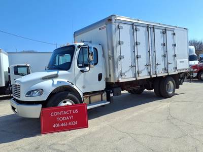 Freightliner M2 106 18 ft Box Truck - 240HP, 6 Speed Automatic, Tri-Fold Door, Liftgate