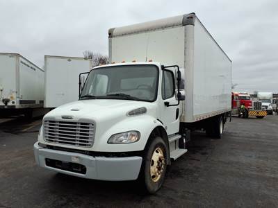 Freightliner M2 106 26 ft Box Truck - 230HP, 6 Speed Automatic, Roll up Door, Liftgate