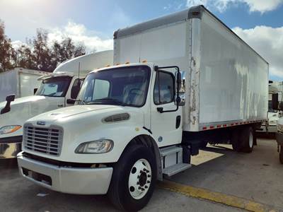 Freightliner M2 106 26 ft Box Truck - 240HP, 6 Speed Automatic, Roll up Door, Liftgate