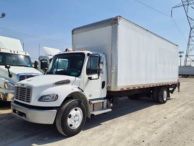 Freightliner M2 106 26 ft Box Truck - 280HP, 9 Speed Automatic, Roll up Door, Liftgate