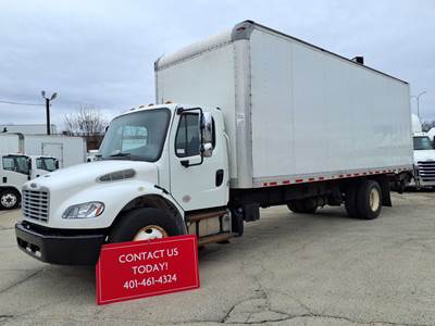 Freightliner M2 106 26 ft Box Truck - 240HP, 9 Speed Automatic, Roll up Door, Liftgate