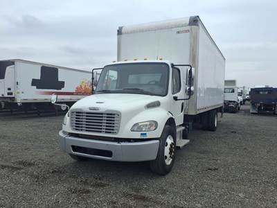 Freightliner M2 106 26 ft Box Truck - 240HP, 9 Speed Automatic, Roll up Door, Liftgate