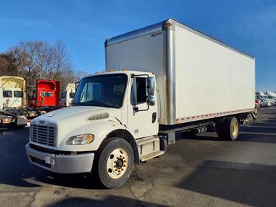 Freightliner M2 106 26 ft Box Truck - 230HP, 6 Speed Automatic, Roll up Door, Liftgate