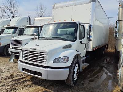Freightliner M2 106 26 ft Box Truck - 230HP, 6 Speed Automatic, Roll up Door, Liftgate