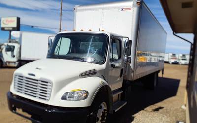 Freightliner M2 106 26 ft Box Truck - 240HP, 9 Speed Automatic, Roll up Door, Liftgate
