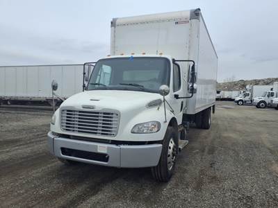 Freightliner M2 106 26 ft Box Truck - 280HP, 6 Speed Automatic, Roll up Door, Liftgate