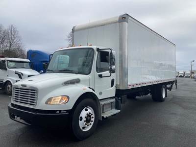 Freightliner M2 106 26 ft Box Truck - 240HP, 6 Speed Automatic, Roll up Door, Liftgate