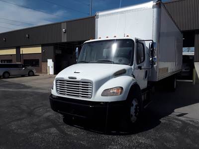 Freightliner M2 106 26 ft Box Truck - 240HP, 9 Speed Automatic, Roll up Door, Liftgate