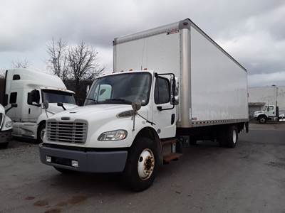 Freightliner M2 106 28 ft Box Truck - 260HP, 6 Speed Automatic, Roll up Door, Liftgate