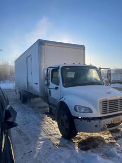Freightliner M2 106 26 ft Box Truck - 300HP, 6 Speed Automatic, Roll up Door, Liftgate