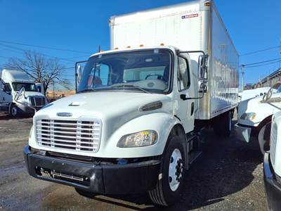 Freightliner M2 106 26 ft Box Truck - 240HP, 6 Speed Automatic, Roll up Door, Liftgate