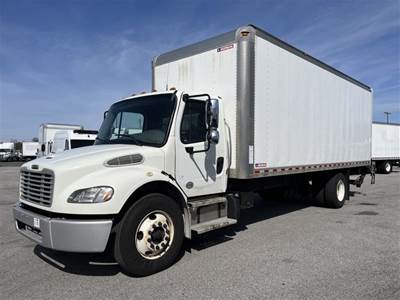 Freightliner M2 106 24 ft Box Truck - 230HP, 9 Speed Automatic, Roll up Door, Liftgate