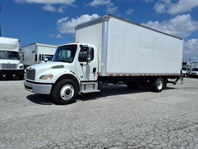 Freightliner M2 106 26 ft Box Truck - 240HP, 6 Speed Automatic, Roll up Door, Liftgate