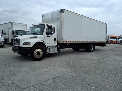Freightliner M2 106 28 ft Box Truck - 300HP, 6 Speed Automatic, Roll up Door, Liftgate