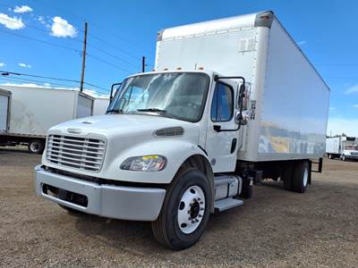 Freightliner M2 106 26 ft Box Truck - 240HP, 6 Speed Automatic, Roll up Door