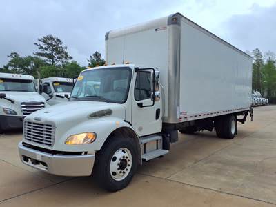 Freightliner M2 106 26 ft Box Truck - 240HP, 6 Speed Automatic, Roll up Door, Liftgate