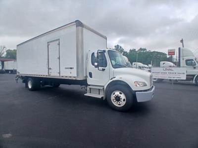 Freightliner M2 106 26 ft Box Truck - 280HP, 9 Speed Automatic, Roll up Door, Liftgate
