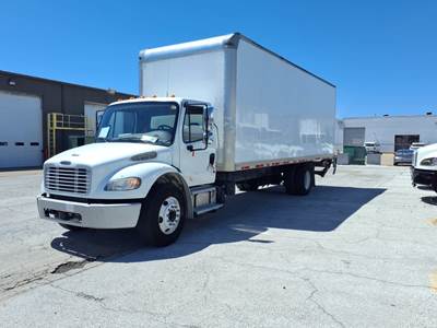 Freightliner M2 106 26 ft Box Truck - 240HP, 9 Speed Automatic, Roll up Door, Liftgate