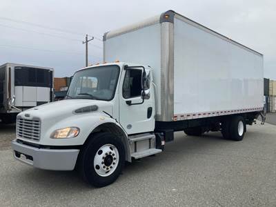 Freightliner M2 106 26 ft Box Truck - 230HP, 6 Speed Automatic, Roll up Door, Liftgate