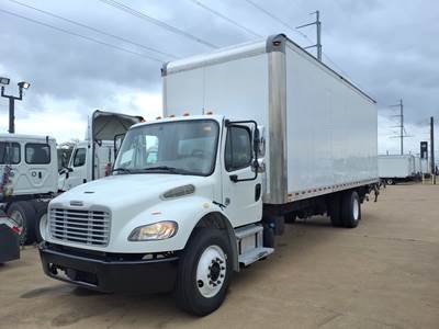 Freightliner M2 106 26 ft Box Truck - 240HP, 9 Speed Automatic, Roll up Door, Liftgate