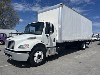 Freightliner M2 106 26 ft Box Truck - 240HP, 9 Speed Automatic, Roll up Door, Liftgate