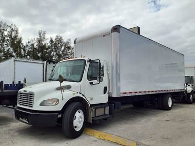 Freightliner M2 106 28 ft Box Truck - 240HP, 6 Speed Automatic, Roll up Door, Liftgate
