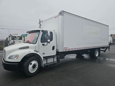 Freightliner M2 106 26 ft Box Truck - 240HP, 9 Speed Automatic, Roll up Door, Liftgate