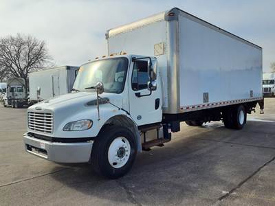 Freightliner M2 106 26 ft Box Truck - 240HP, 6 Speed Automatic, Roll up Door, Liftgate