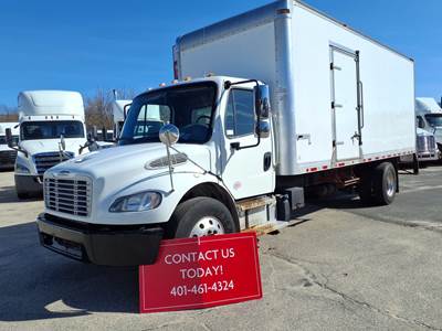 Freightliner M2 106 22 ft Box Truck - 240HP, 6 Speed Automatic, Roll up Door