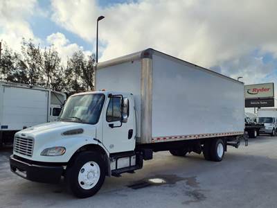 Freightliner M2 106 26 ft Box Truck - 240HP, 6 Speed Automatic, Roll up Door, Liftgate