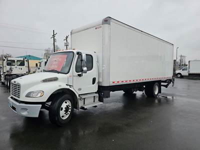 Freightliner M2 106 26 ft Box Truck - 240HP, 9 Speed Automatic, Roll up Door, Liftgate