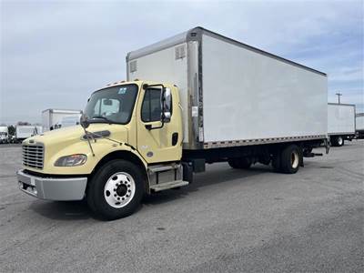 Freightliner M2 106 26 ft Box Truck - 260HP, 6 Speed Automatic, Roll up Door, Liftgate