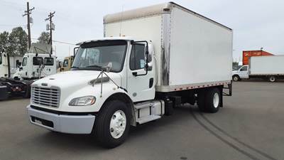 Freightliner M2 106 18 ft Box Truck - 325HP, 6 Speed Automatic, Roll up Door