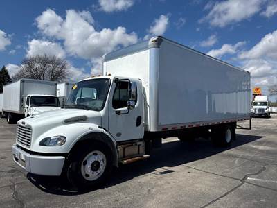 Freightliner M2 106 26 ft Box Truck - 240HP, 9 Speed Automatic, Roll up Door