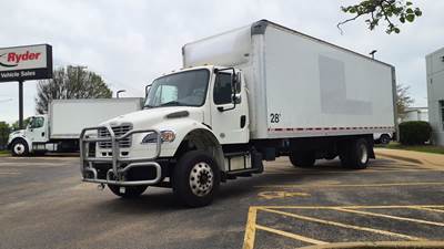 Freightliner M2 106 26 ft Box Truck - 270HP, 6 Speed Automatic, Roll up Door, Liftgate