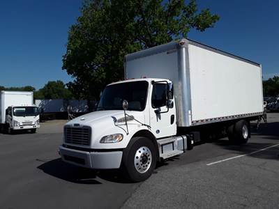 Freightliner M2 106 24 ft Box Truck - 260HP, 5 Speed Automatic, Roll up Door, Liftgate
