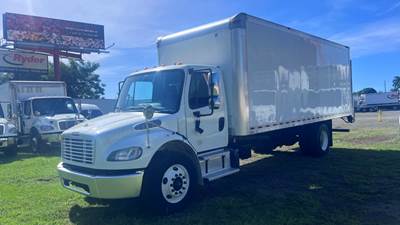 Freightliner M2 106 22 ft Box Truck - 240HP, 6 Speed Manual, Roll up Door, Liftgate