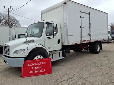 Freightliner M2 106 20 ft Box Truck - 240HP, 6 Speed Automatic, Roll up Door