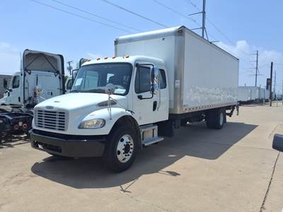 Freightliner M2 106 26 ft Box Truck - 260HP, 6 Speed Automatic, Roll up Door, Liftgate