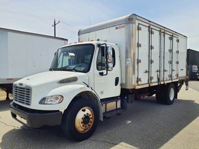 Freightliner M2 106 18 ft Box Truck - 240HP, 6 Speed Automatic, Roll up Door, Liftgate