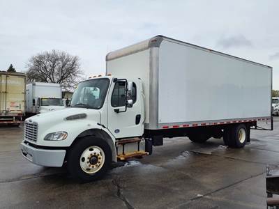 Freightliner M2 106 26 ft Box Truck - 240HP, 9 Speed Automatic, Roll up Door