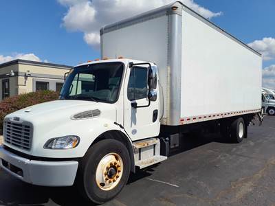 Freightliner M2 106 26 ft Box Truck - 240HP, 9 Speed Automatic, Roll up Door, Liftgate