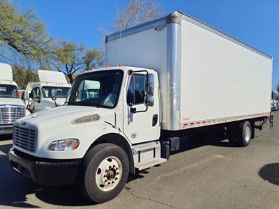 Freightliner M2 106 26 ft Box Truck - 240HP, 6 Speed Automatic, Roll up Door, Liftgate